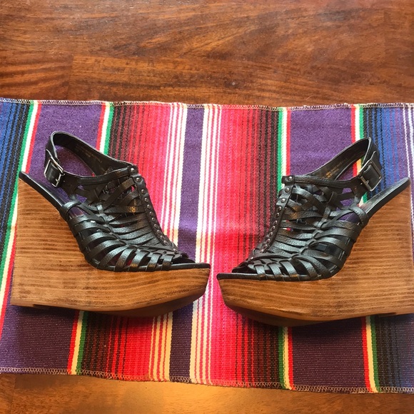 Boho Wedges - Picture 2 of 4